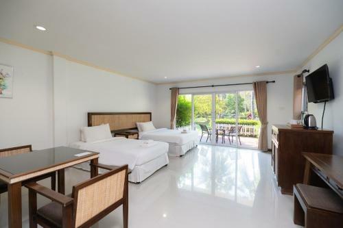 Hotel Thara Cholapruek Resort - Sha Extra Plus