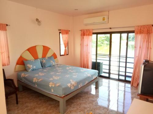 Hostal Baan Suan Chiva Saran