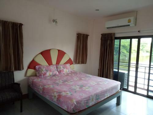 Hostal Baan Suan Chiva Saran