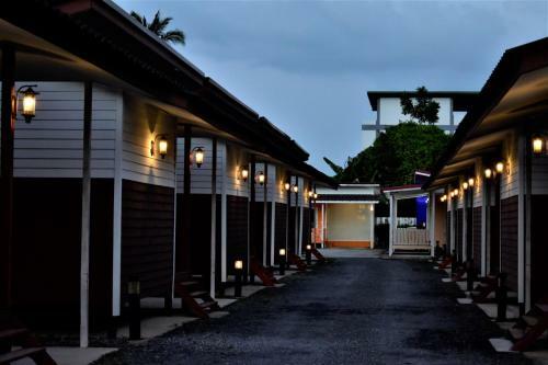 Hostal The Garden Town Residences