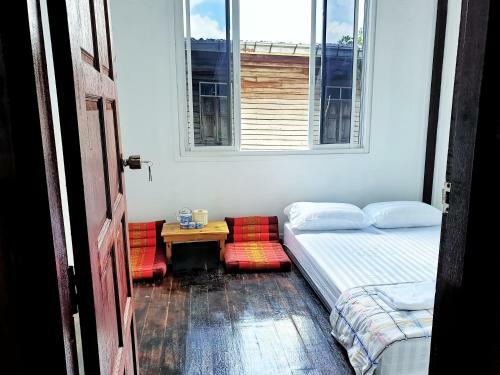 Baan Argong Homestay Pakphanang