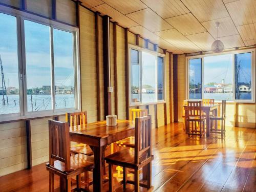 Baan Argong Homestay Pakphanang