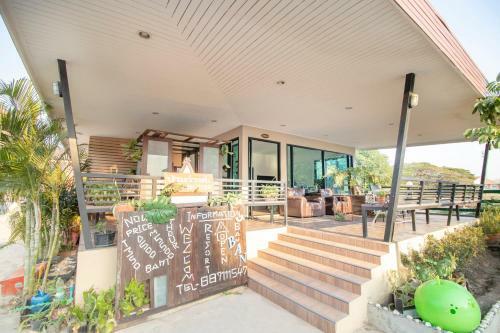Hotel Oyo 798 Reurn Mareena Resort