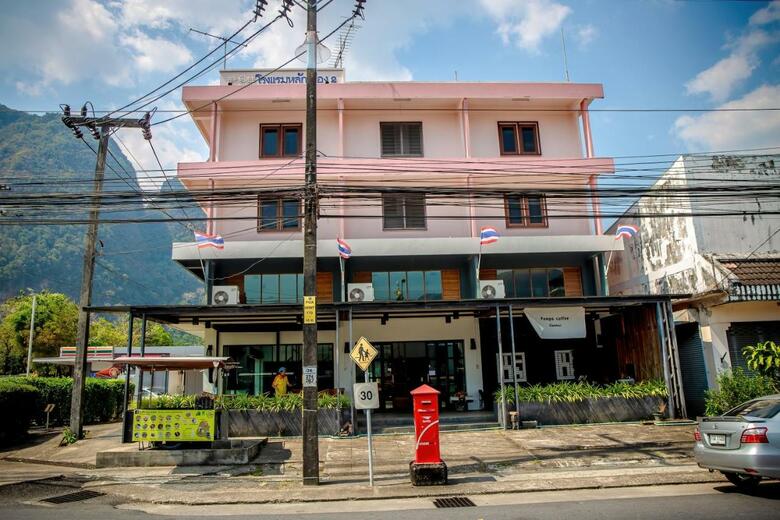 Lukmuang 2 Hotel