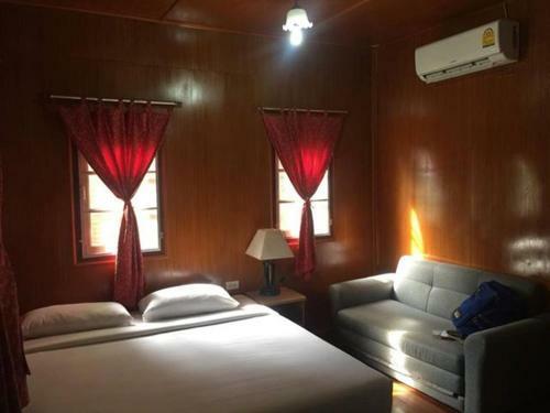 Thongsomboon Club Hotel