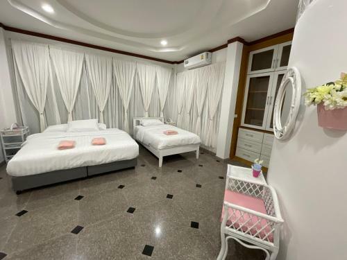 Villa Minimal House Phichit