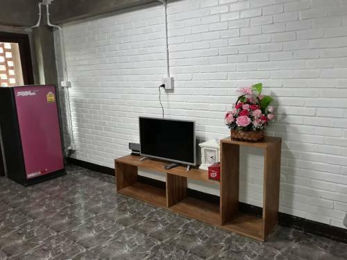 Hostal Baan 9'nan Guest Home In Nan City.
