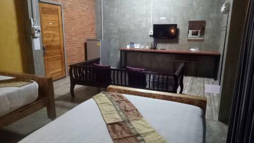 Hostal Baan 9'nan Guest Home In Nan City.