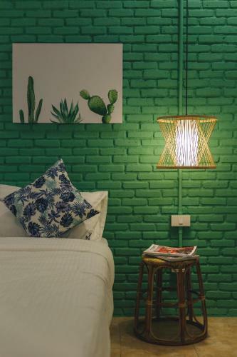 Yindee Home & Cafe