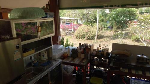 Baan Ratana Hostel-twin Single Bedroom