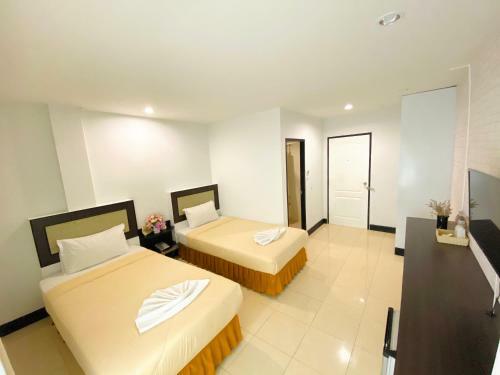 Hotel Polkadot Hostel