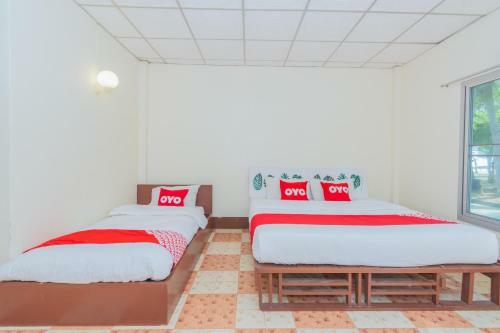 Hotel Oyo 614 Koh Lak Resort