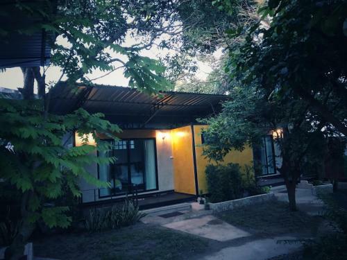 The Monkey Resort Donheang