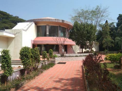 Hotel Mayura Pavithra Yediyur