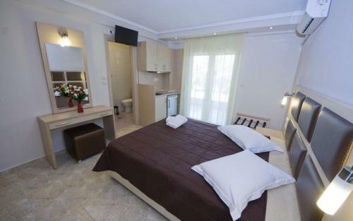 Gaia Studios & Apartments