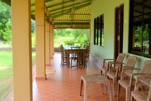 Hostal Dilsara Holiday Resort