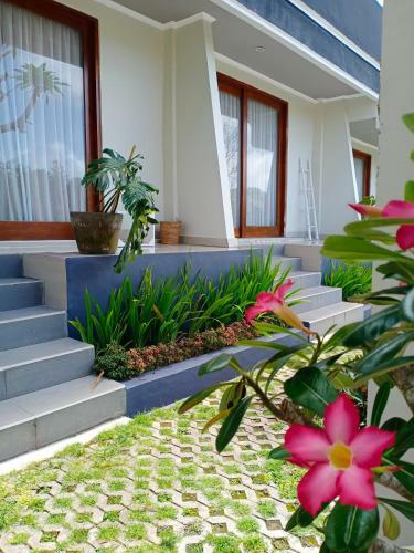 Albergue Bagus Ink Surf Camp