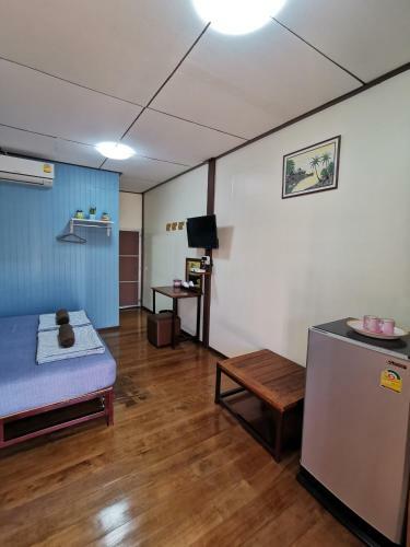 Hostal Chanida Home