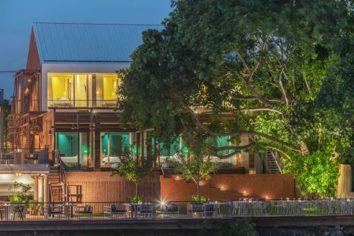 Hotel Baan Pomphet