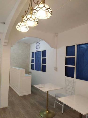 Zleepinezz Hostel