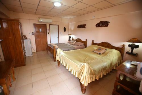 Hostal Prom Tong Mansion