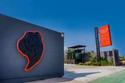 Hotel The Sun Resort Ratchaburi