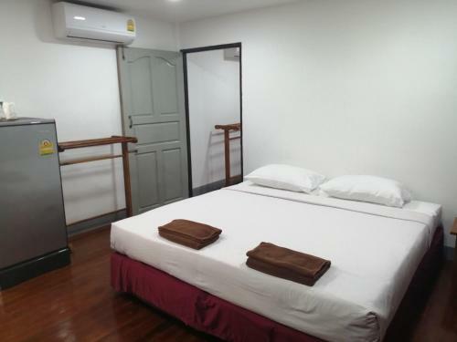 Hotel Jansom Beach Resort