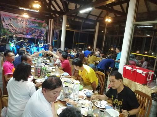 Hotel Jansom Beach Resort