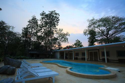 Hotel Suan Sai Yok Resort