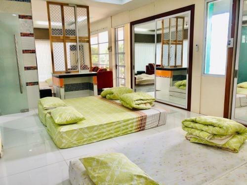 Hostal Tpp Pool House