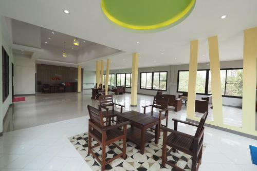 Hotel Oyo 733 T Resort