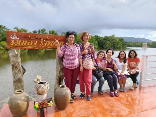 Hostal Khum Thong Resort