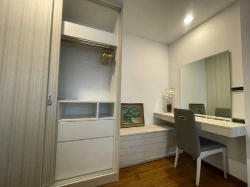 Apartamento 2br Service Condo In Sriracha
