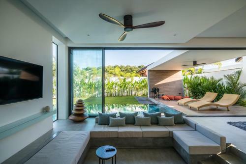 Cocoon Villa - Peaceful Private Pool Villa In North Phuket