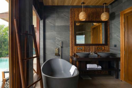 Hotel Sinae Phuket - Sha Extra Plus