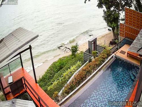 Koh Sirey Beachfront Pool Villa 2 Bedrooms