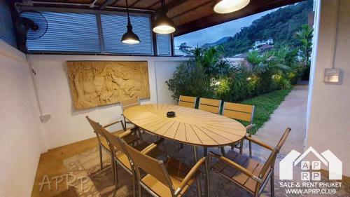 Modern House With Pool Ap Nest N12