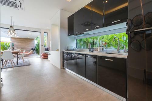 La Belle Pool Villa Phuket - Tropical Modern Living