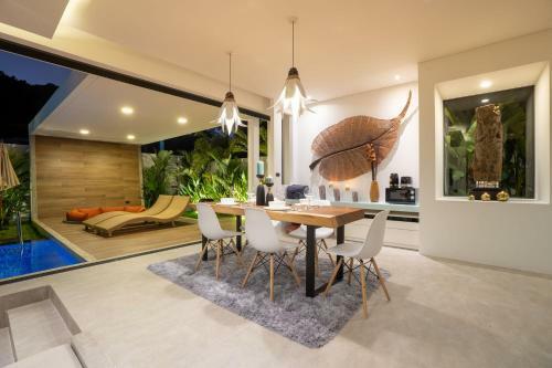 La Belle Pool Villa Phuket - Tropical Modern Living
