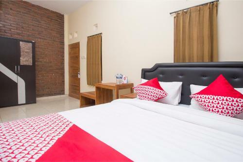 Hotel Oyo 952 Annisa Syariah Residence