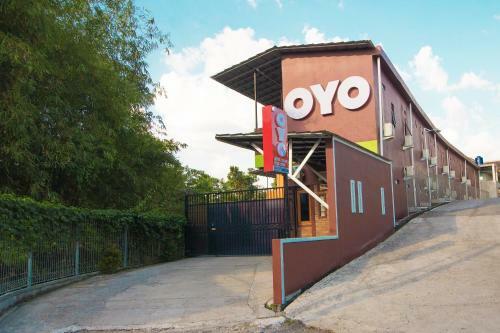 Hotel Oyo 952 Annisa Syariah Residence