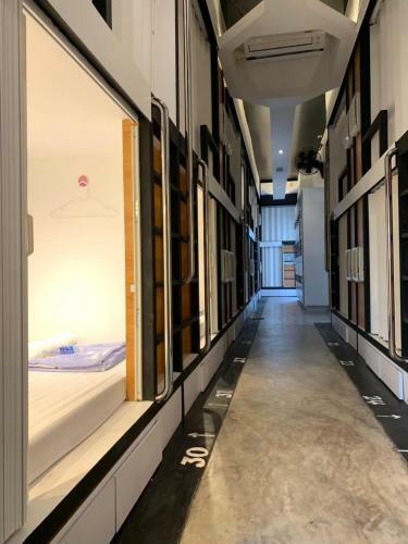 Hotel Sleepbox Hostel Suratthani
