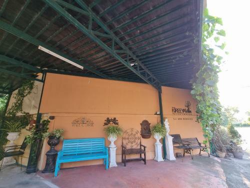 Bed & Breakfast Kireeya Villa