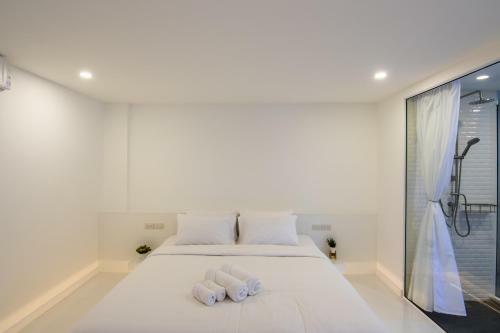 Thewhitehotel By Charoensri - Sha Extra Plus