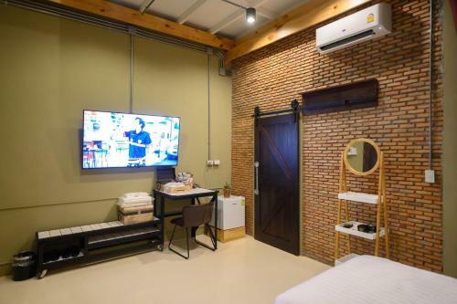 Dream Factory Hotel