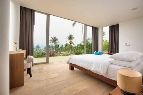 6 Bedroom Luxury Villa Moon