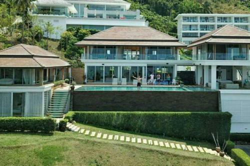 6 Bedroom Luxury Villa Moon