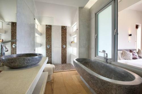 4 Bedroom Luxury Sea View Villa Moonrise