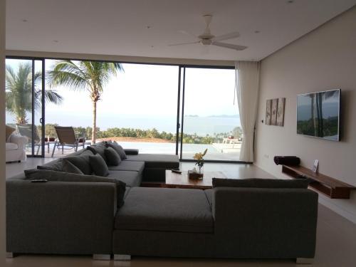 6 Br Luxury Seaview Villa Bang Po (Lil)