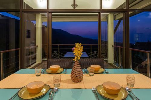 Relaxing Villa, Amazing View To Angthon Marine Park